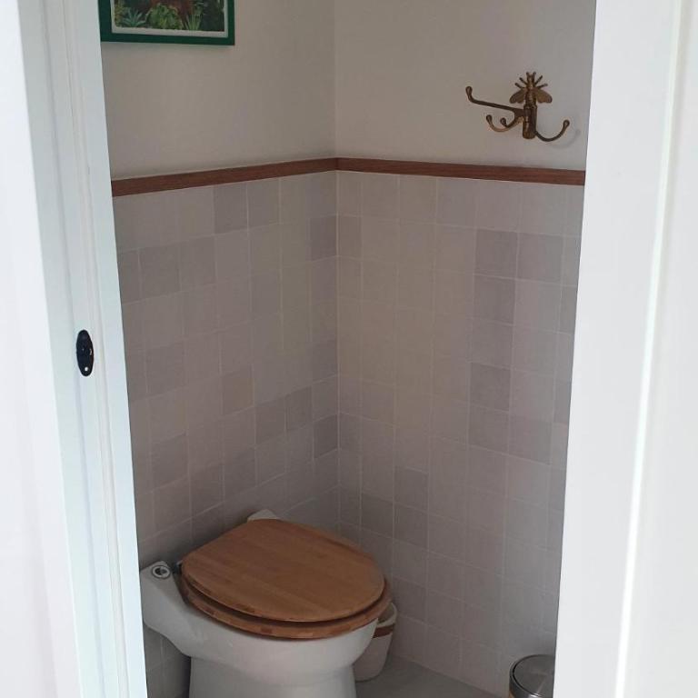 Chambre d'hôtes confort et charme Paris 9eme - Chambre Double avec Salle de Bains Privative - 7