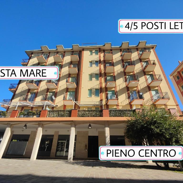 Roma 32 by Tempovacanza - Appartamento - 2