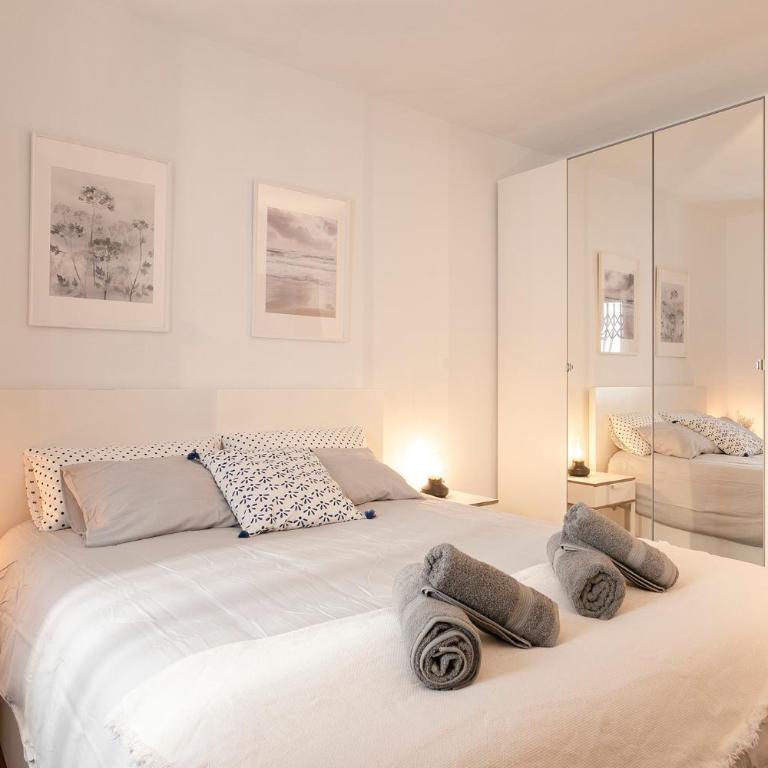 Barcelona Beach Home - Four-Bedroom House - 8