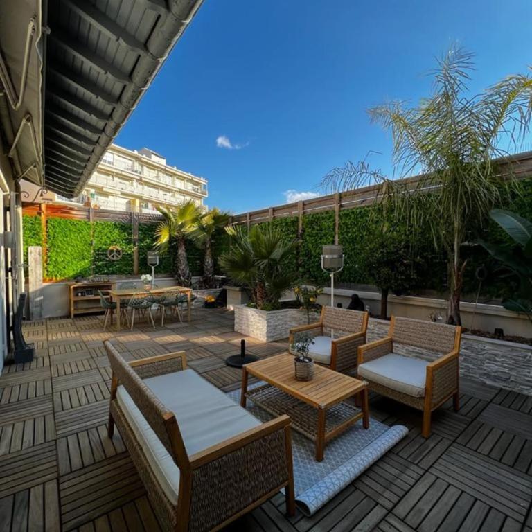 2-minute walking distance from BananeCroisette in the center of Cannes - Appartement - 1