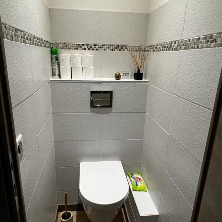 2-minute walking distance from BananeCroisette in the center of Cannes - Appartement - 12