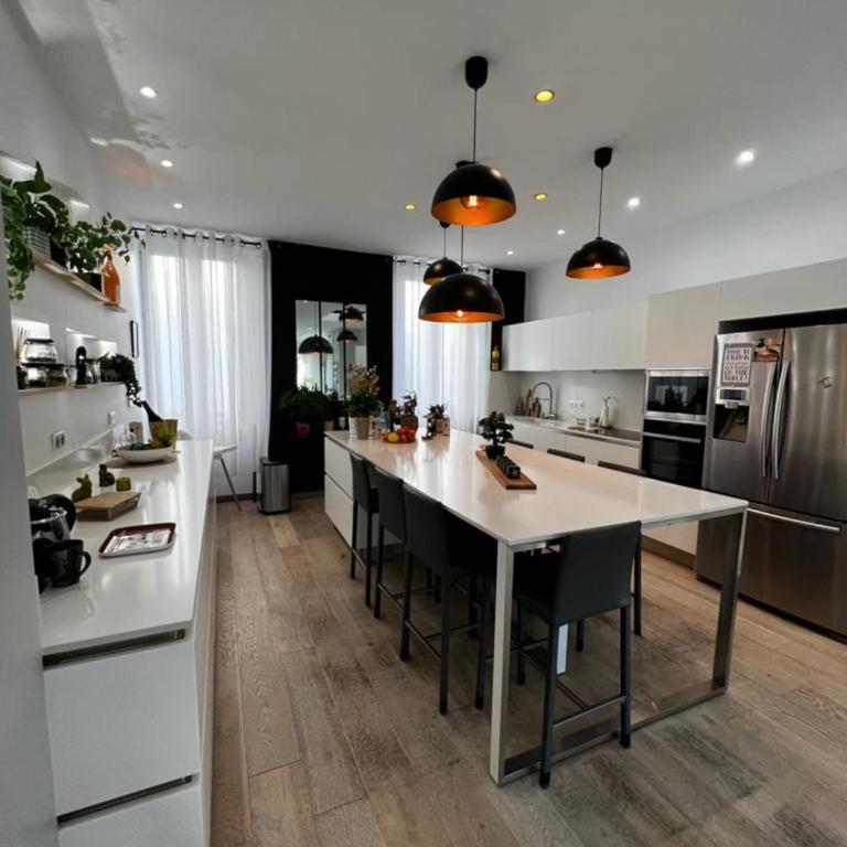 2-minute walking distance from BananeCroisette in the center of Cannes - Appartement - 14