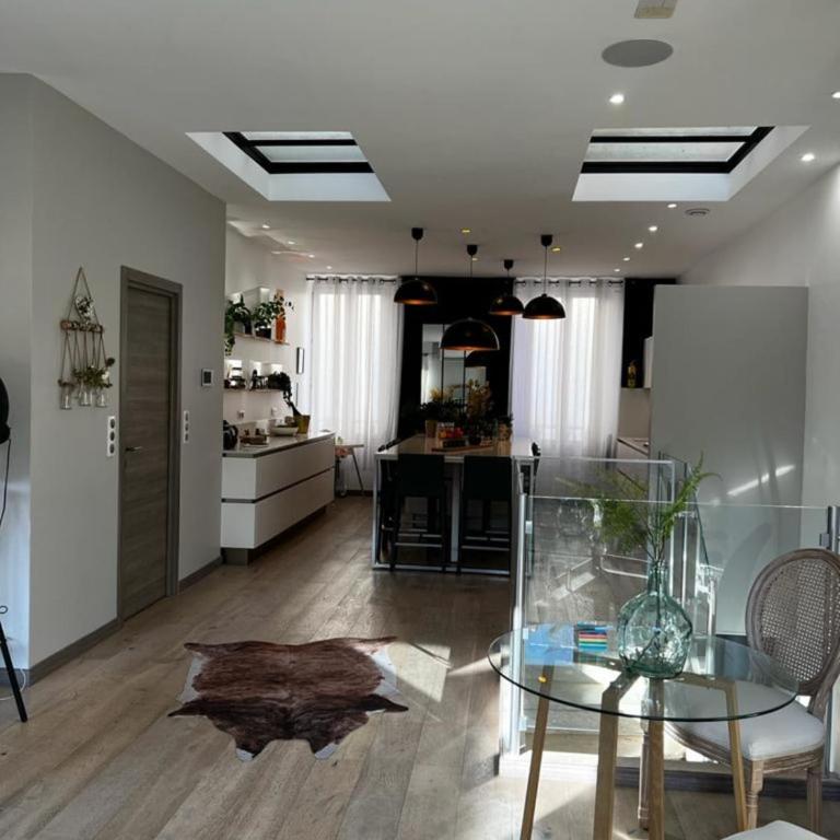 2-minute walking distance from BananeCroisette in the center of Cannes - Appartement - 17