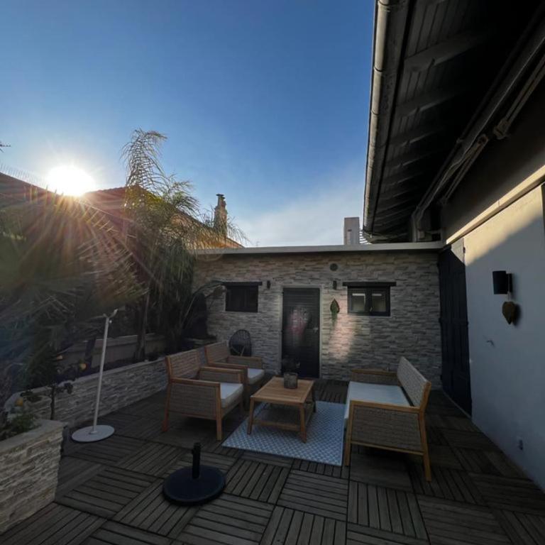 2-minute walking distance from BananeCroisette in the center of Cannes - Appartement - 18