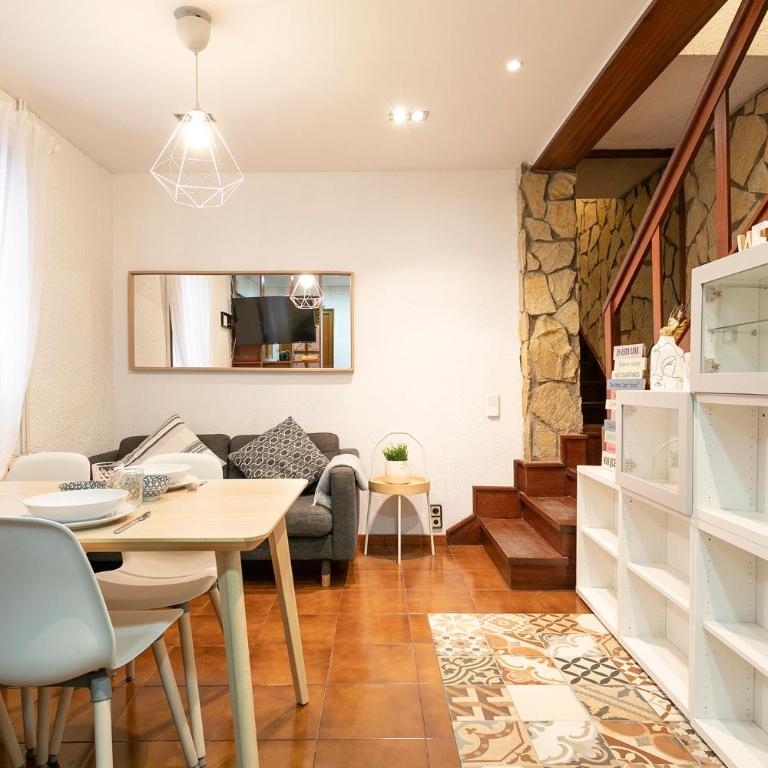Barcelona Beach Home - Four-Bedroom House - 20