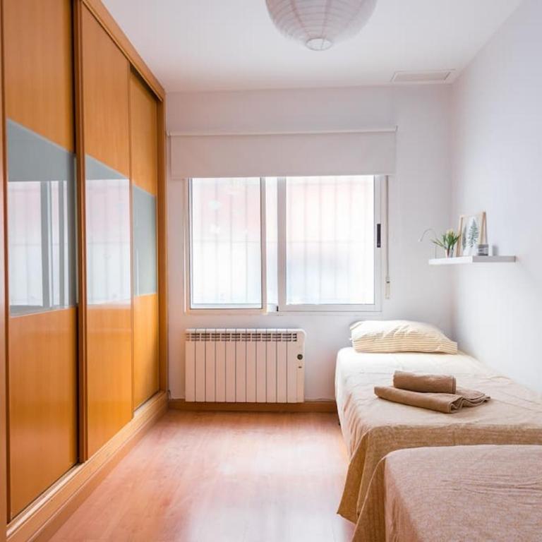 Alicante Apartamento Auditorio con Patio - Three-Bedroom Apartment - 8
