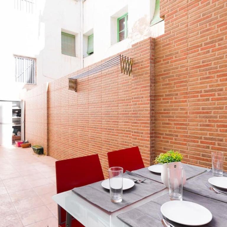 Alicante Apartamento Auditorio con Patio - Three-Bedroom Apartment - 24