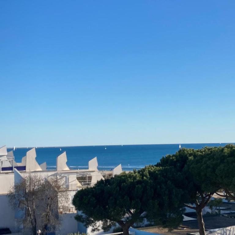 Etoile dorée, vue mer, plage, clim, commerces, 3 étoiles - One-Bedroom Apartment - 1