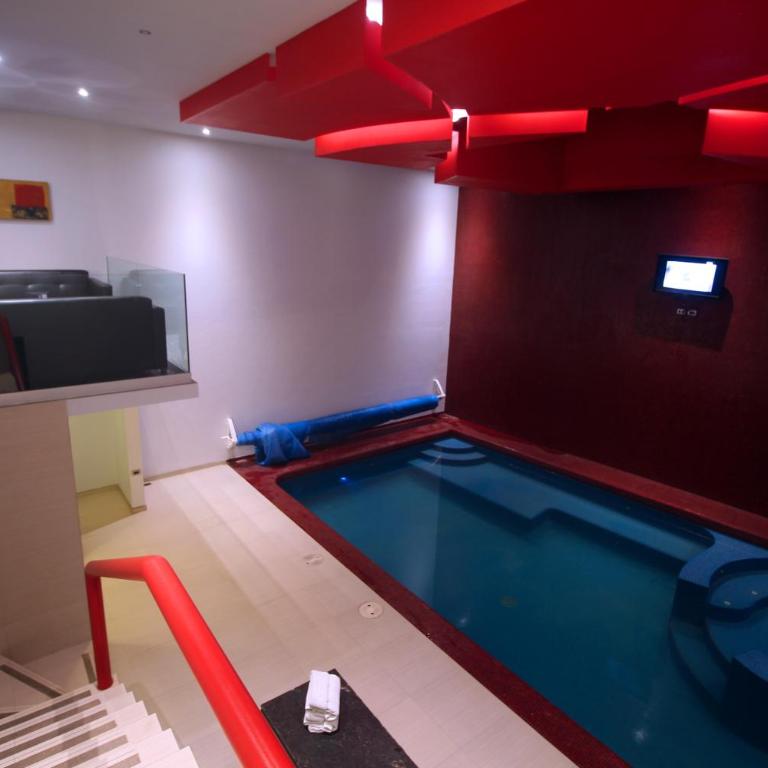 Motel Via - Suite with Private Pool - 1