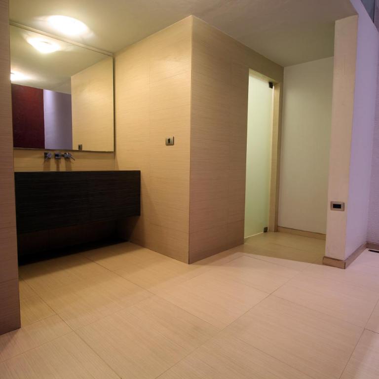 Motel Via - Suite with Private Pool - 17