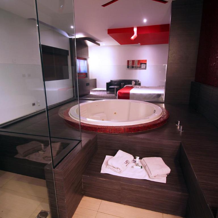 Motel Via - Deluxe Suite with Spa Bath - 10