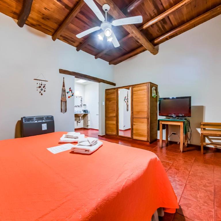Posada El Pucara - Triple Room with Mountain View - 3