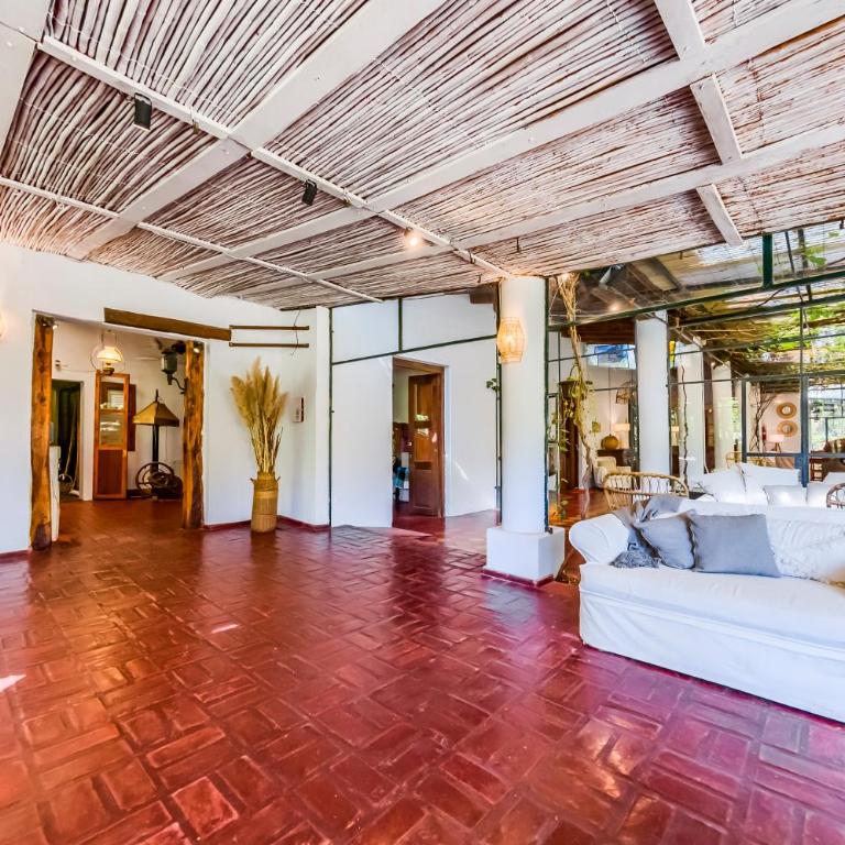 Posada El Pucara - Family Room - 9