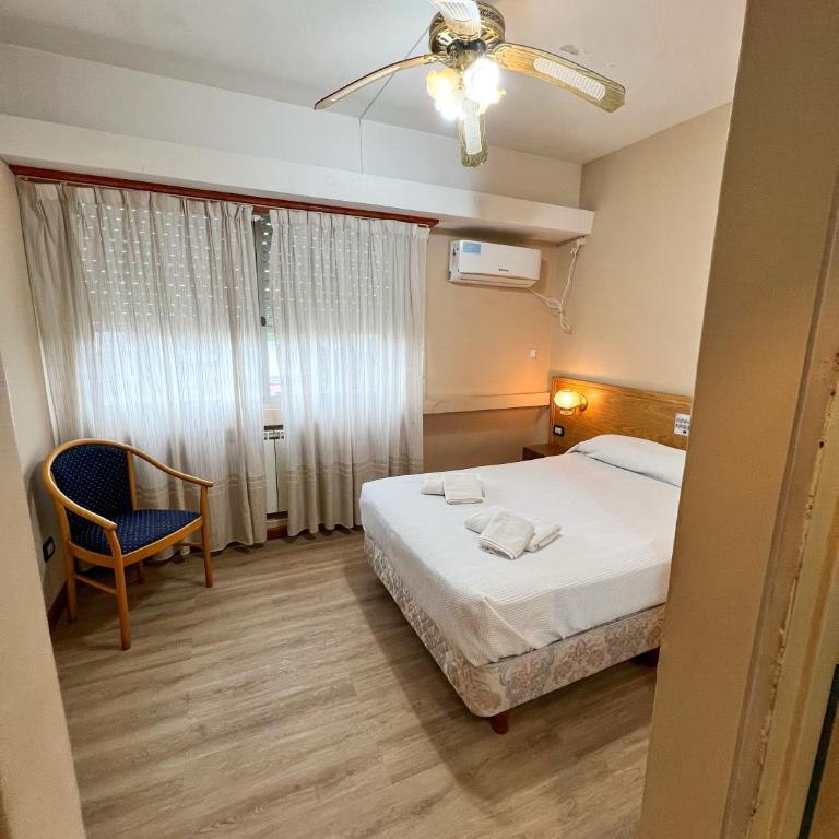 Hotel GHC - Habitación Doble Estándar - 3