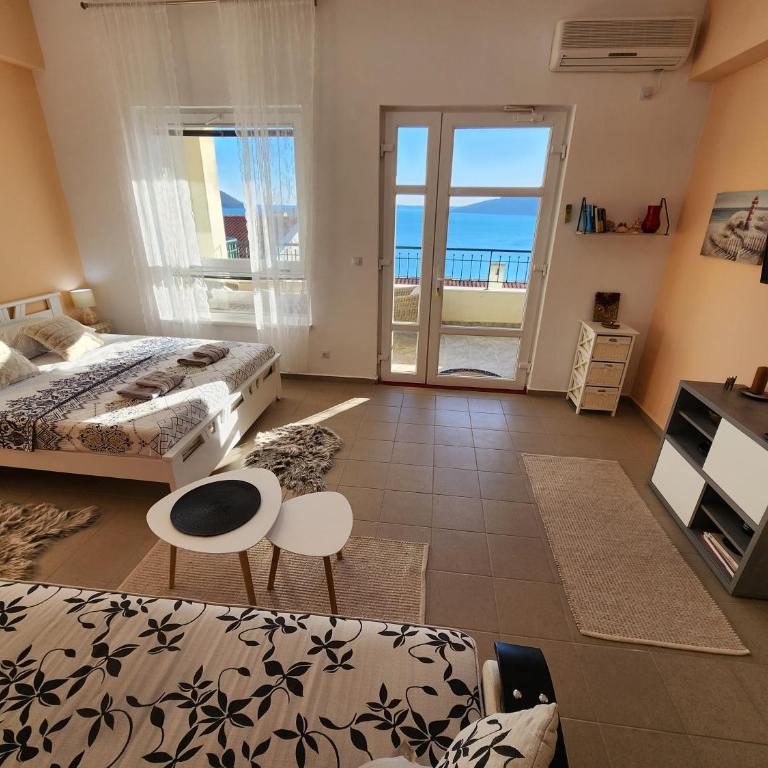 Beachside Studio with Sea View - Herceg Novi - Studio with Sea View - 5