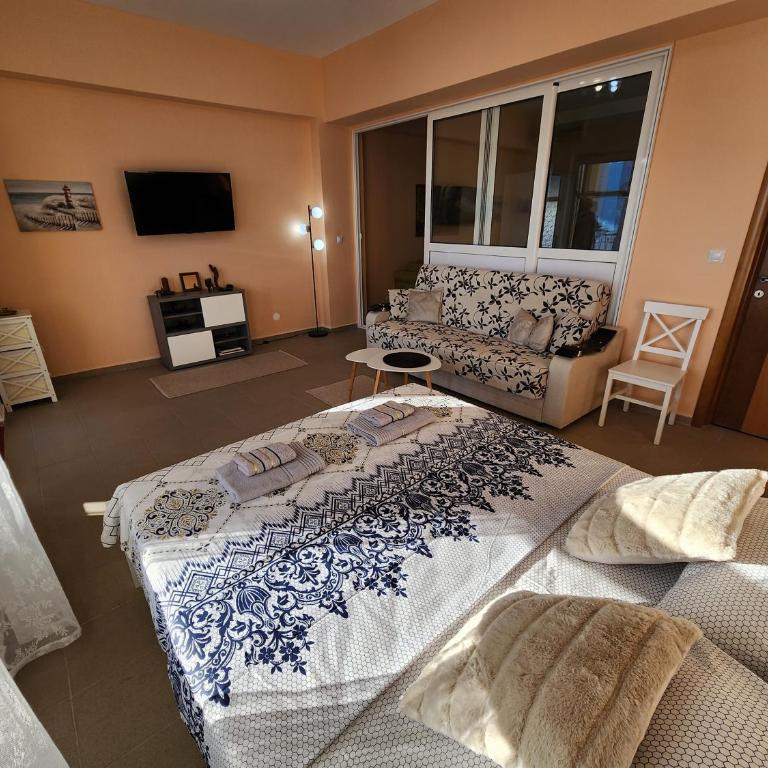 Beachside Studio with Sea View - Herceg Novi - Studio with Sea View - 14