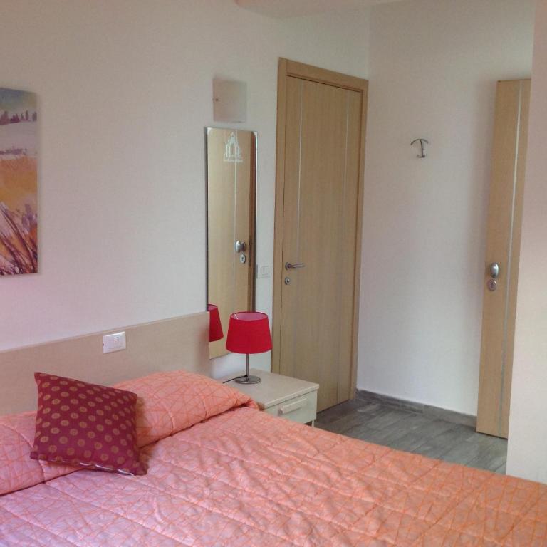Bed & Breakfast Camollia - Camera Tripla - 12