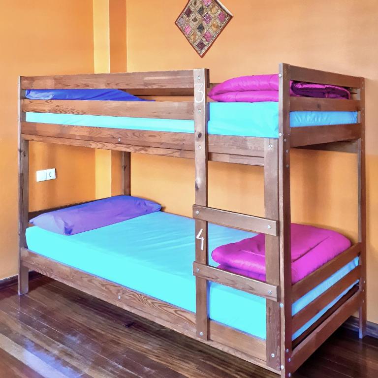 Meiga Backpackers Hostel - Cama en habitación compartida mixta de 4 camas - 4