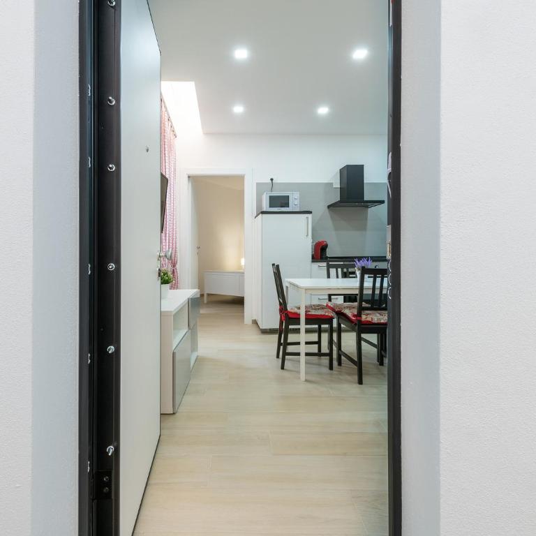 Sabamiglia Apartments - One-Bedroom Apartment - 8
