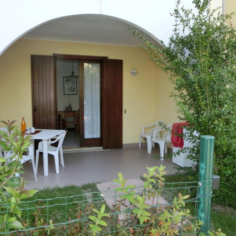 Feel at home in this apartment with fenced garden - Appartamento - 1