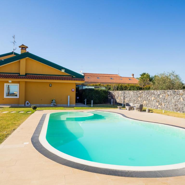 VILLA PARADISO ACIREALE "con piscina in esclusiva o condivisa " - Villa con Piscina Privata - 1