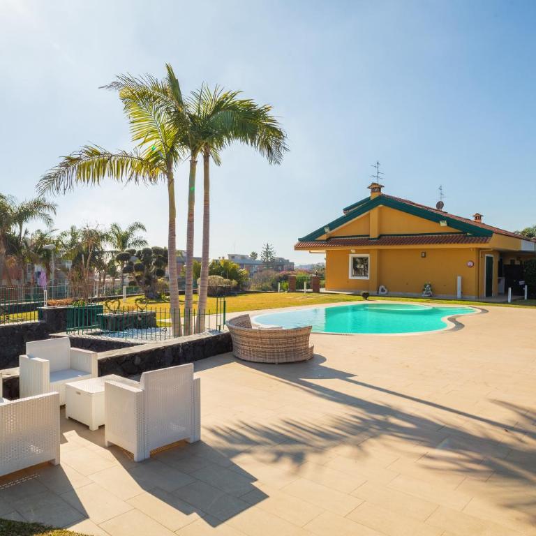 VILLA PARADISO ACIREALE "con piscina in esclusiva o condivisa " - Villa con Piscina Privata - 10