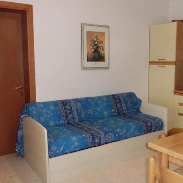 Flat for seven guests in residence with pool - Appartamento - 7