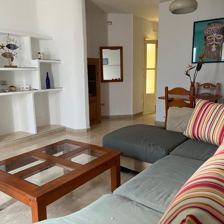 PLAYA CHICA apt with terrace 100 m from the sea - One-Bedroom Apartment - 14