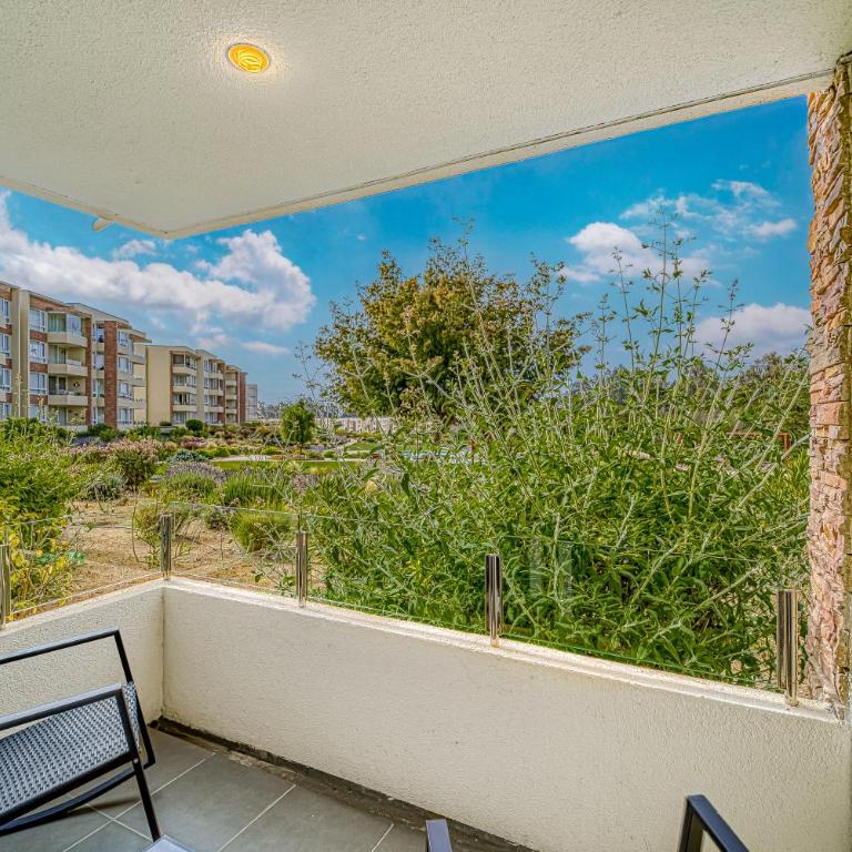 Garden Nest 3D2B c/Wifi - Three-Bedroom Apartment - 2