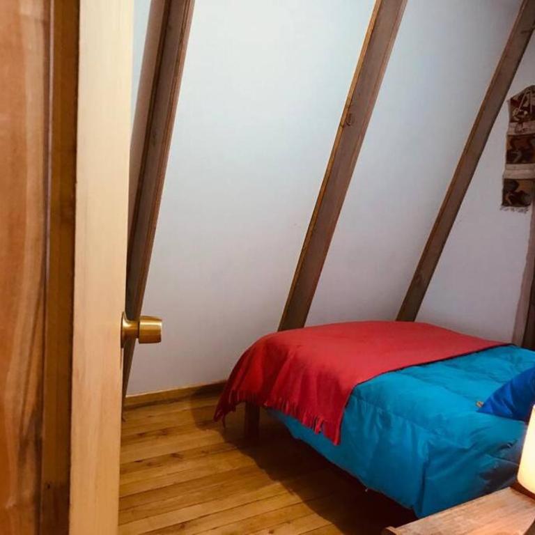 Refugio del Pollux- Coyhaique- Orillas Lago Pollux - Three-Bedroom Chalet - 21