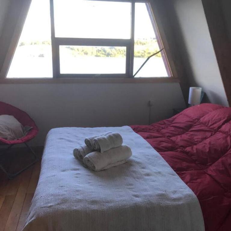 Refugio del Pollux- Coyhaique- Orillas Lago Pollux - Three-Bedroom Chalet - 26