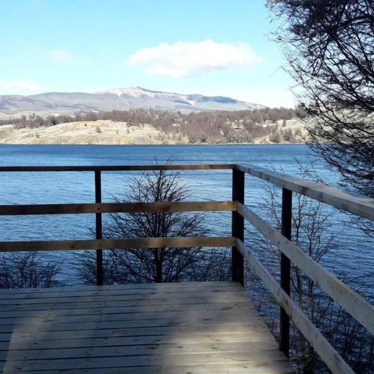 Refugio del Pollux- Coyhaique- Orillas Lago Pollux - Three-Bedroom Chalet - 35