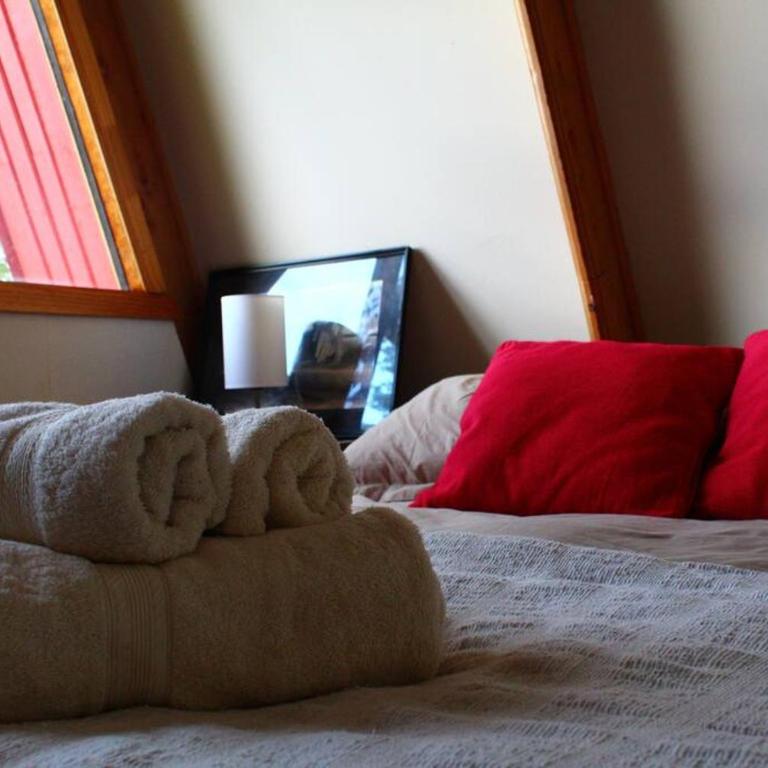 Refugio del Pollux- Coyhaique- Orillas Lago Pollux - Three-Bedroom Chalet - 7