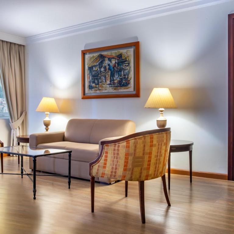 Torre Monserrate - Suite Junior - 9