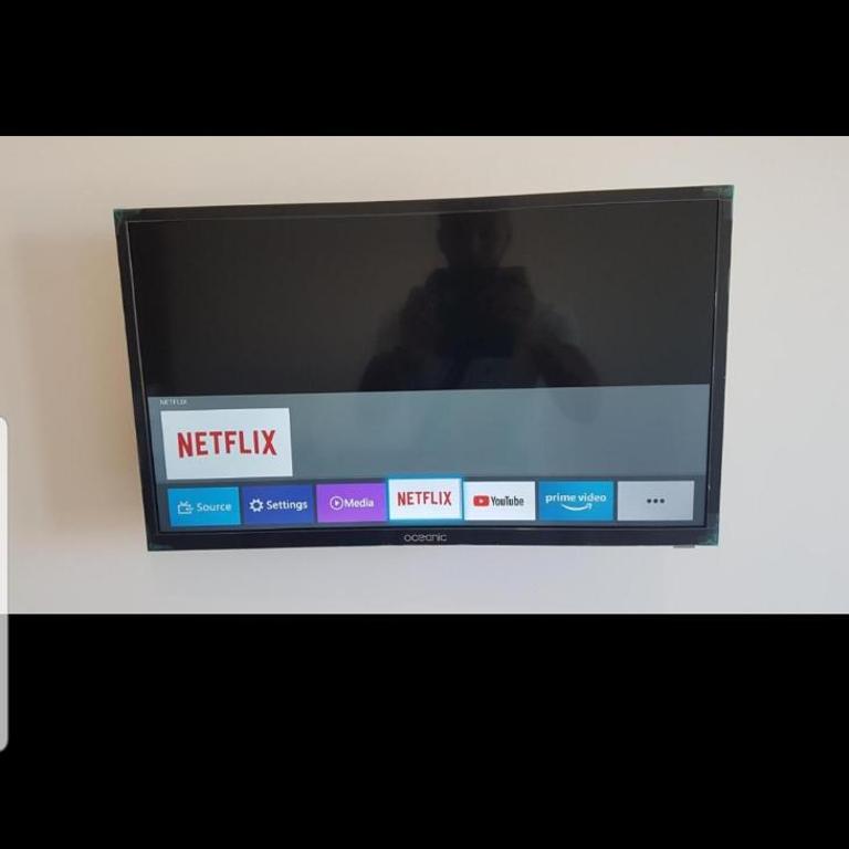 NEW CHEAP PRIVATE ROOM, KITCHEN , OVERWIEUW sea,TRAM on spot, 12 minutes from nice train station with tram , beach in 17 min tram , CHAMBRE PRIVÉE pas cher, cuisine équipée , tram sur place, APERÇU mer, 12 min de la gare de Nice avec le tram, 17 min plage - Habitación Doble con vistas laterales al mar - 1 o 2 camas - 2