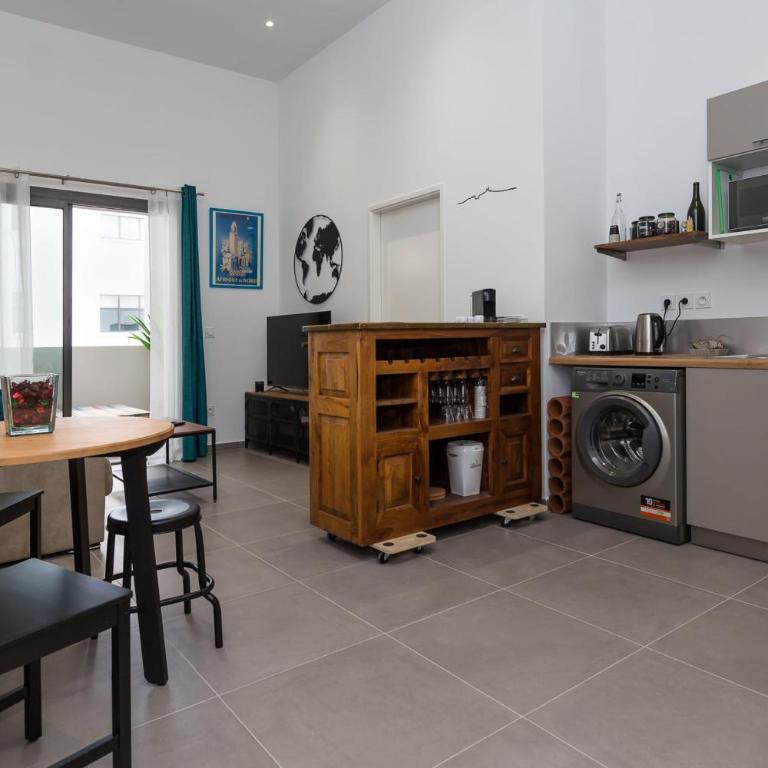 Bail mobilité - Le Mazenod Appartement avec balcon - Appartement - 3