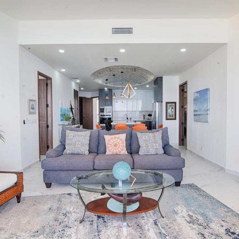 Esmeralda Beach Resort - Three-Bedroom Apartment - 4