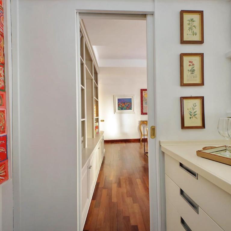 The Pantheon view in the heart of Rome - Deluxe Apartment - 26