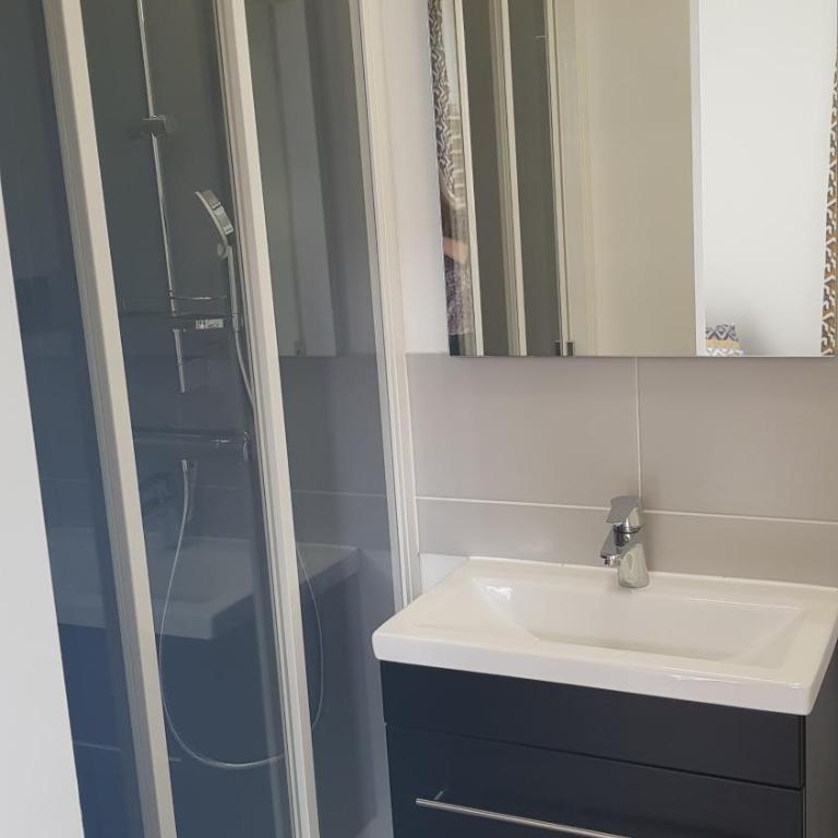 Suite Deluxe, calme proche Airbus et Chantiers de l'Atlantique - Appartement 1 Chambre - 15