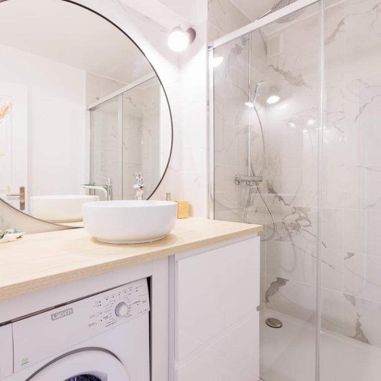 Appartement avec jardin, clim & piscine - Proche plages et randos, parking privé - La Girelle - Apartment mit 1 Schlafzimmer - 9