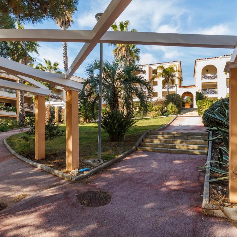 Appartement avec jardin, clim & piscine - Proche plages et randos, parking privé - La Girelle - Apartment mit 1 Schlafzimmer - 15