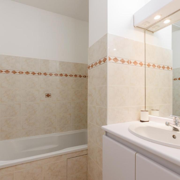 T3 avec terrasse, parking & piscine - Proche plages et randos - Le Mérou - Appartamento con 2 Camere da Letto - 13