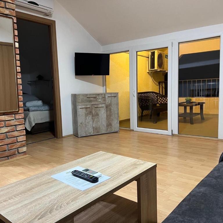 Aster Apartments - Apartman sa Terasom - 2