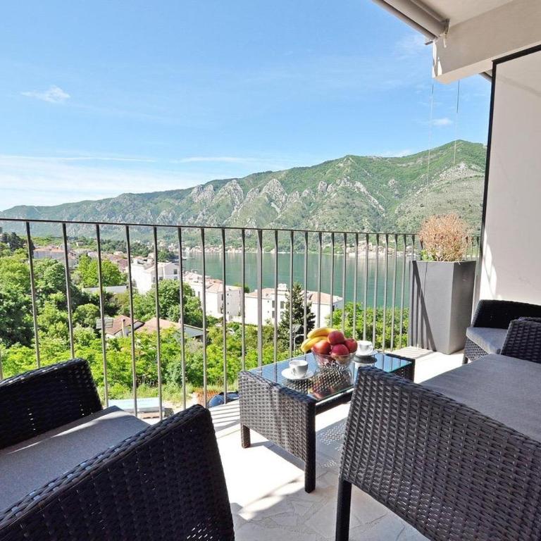 Jaguzzi Bay view - One-Bedroom Apartment - 3