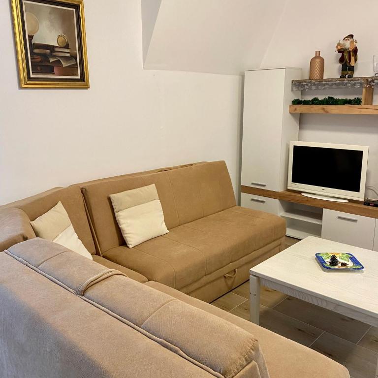 Apartman Anastasija Jezero - One-Bedroom Apartment - 1