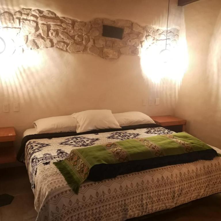 Hotel Pepen - Deluxe Room (2 Adults + 1 Child) - 8