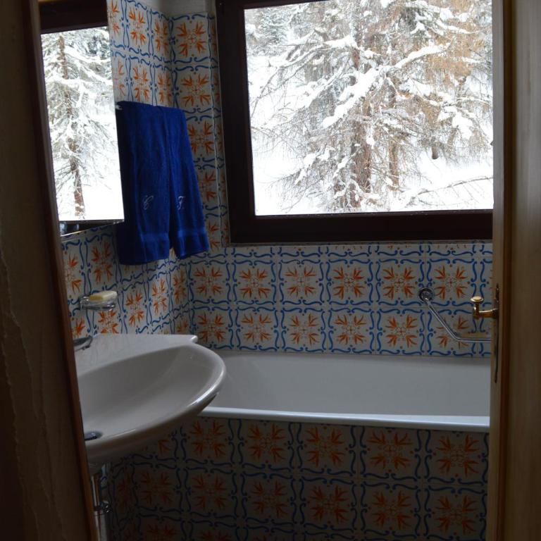 Apartments Chesa Guardaval - Apartment mit 2 Schlafzimmern und Balkon - 17
