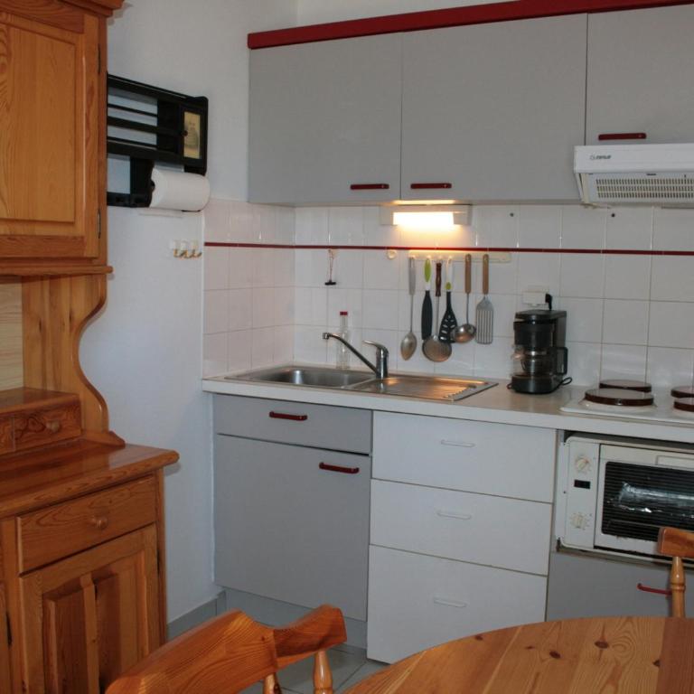 Maison proche plage et commerces, 2 chambres, jardin, parking privé - FR-1-22-209 - Holiday Home (4 Adults) - 4