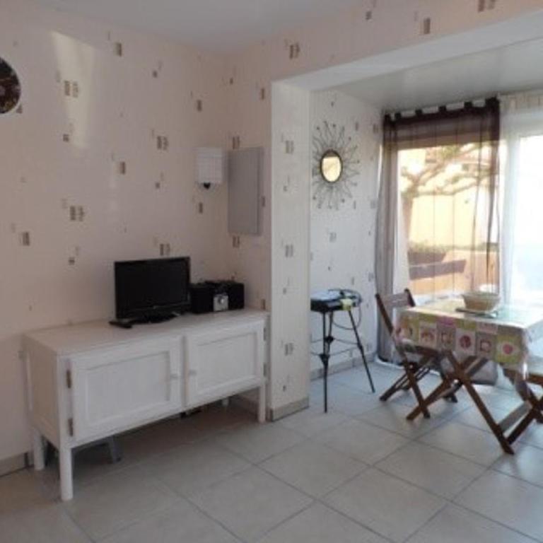 Appartement T2 avec Terrasse et Parking Privé à Marseillan, Animaux Admis - FR-1-326-486 - Appartement (4 Adultes) - 3