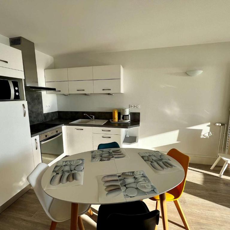 Studio rénové 27m² Quiberon - Centre-ville - FR-1-478-137 - Monolocale - 1